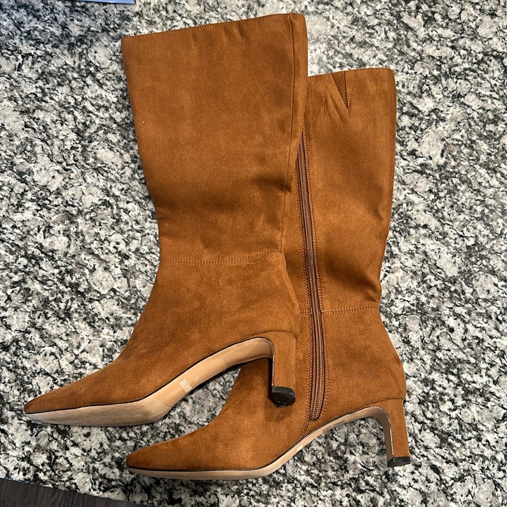 Cognac brown suede boots